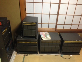 旧型のカラオケセットを回収させていただきました