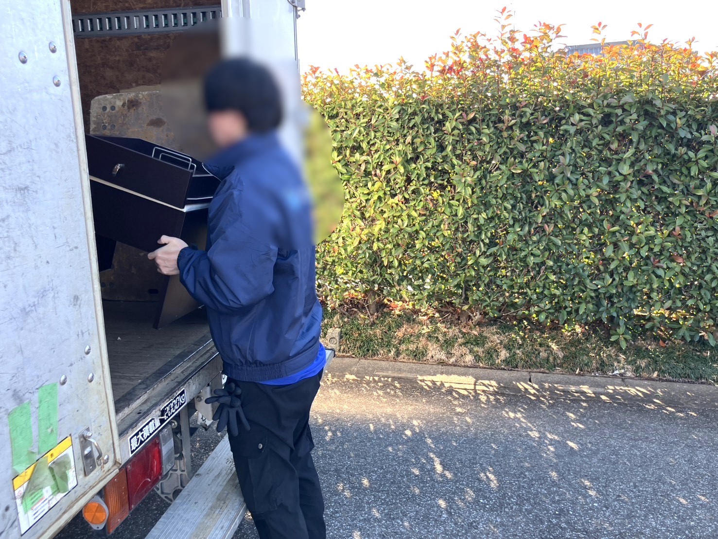 「カラーボックスや引き出しなどをお引き取りしました」作業写真